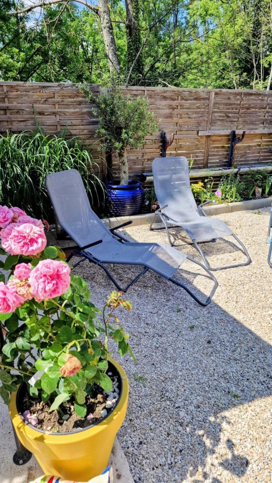 Appartement avec jacuzzi privé à Disney Quincy-Voisins Exterior foto